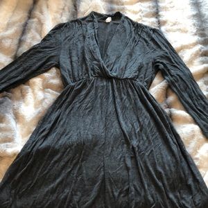 Grey Pinkblush maternity/nursing top